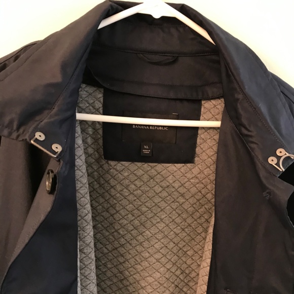 Banana Republic trench w/ removable lining - Picture 5 of 8
